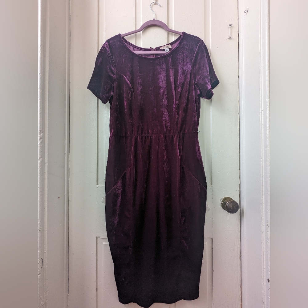 Unique Vintage brand Purple Velvet Wiggle Dress